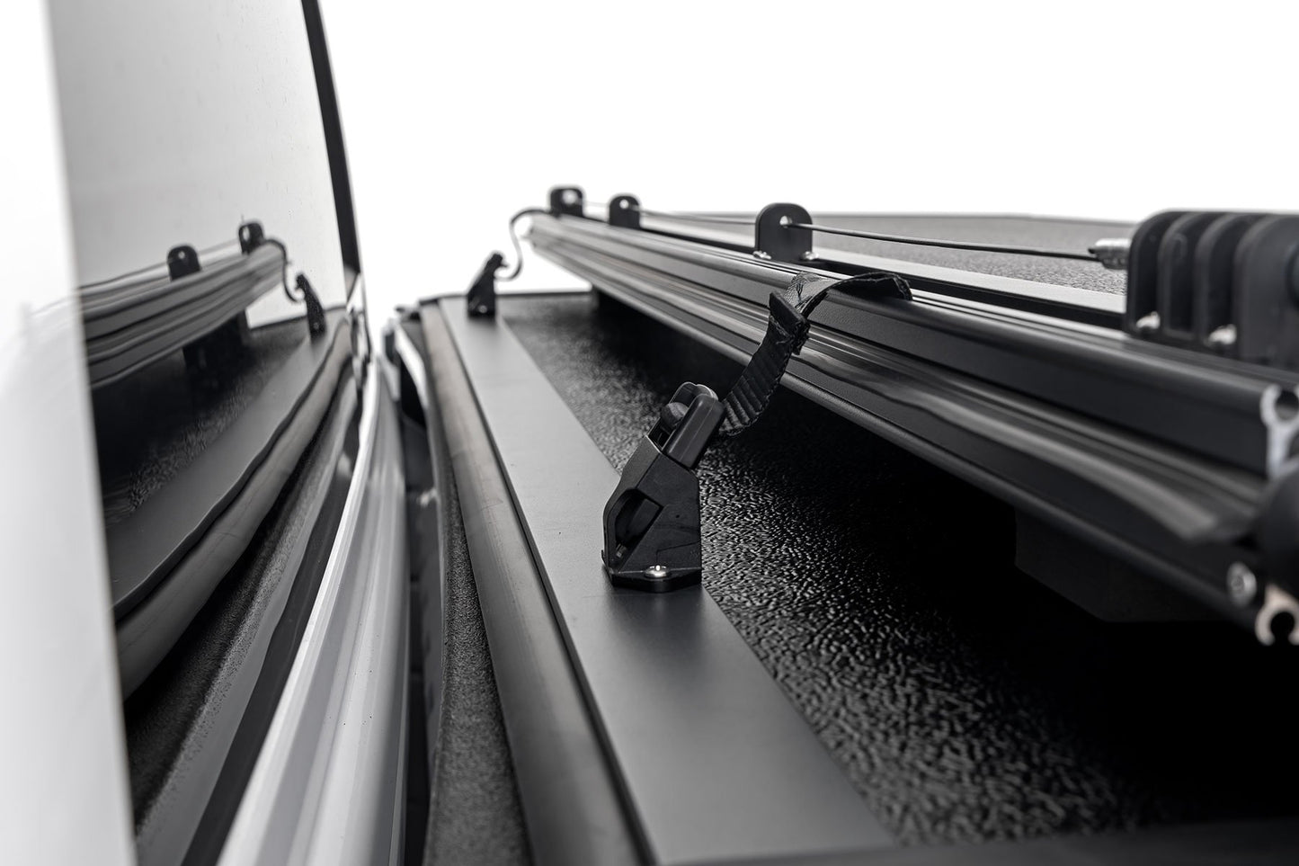 Hard Low Profile Bed Cover | 5'7" Bed | No Rambox | Ram 1500 (19-25)/1500 TRX (21-24)
