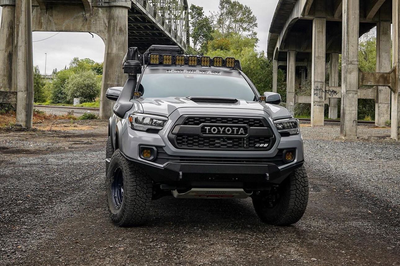 Southern Style 16-23 Tacoma Full Plate bumper No Light Bar Cutout