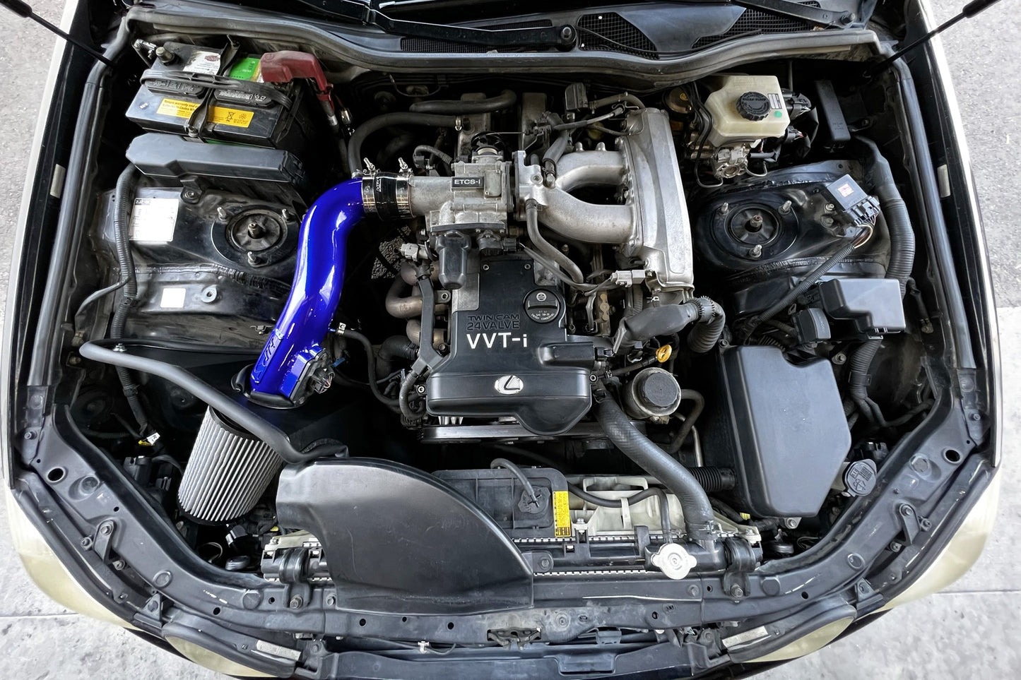 HPS Performance Air Intake Kit with Heat Shield, Red, 827-705R