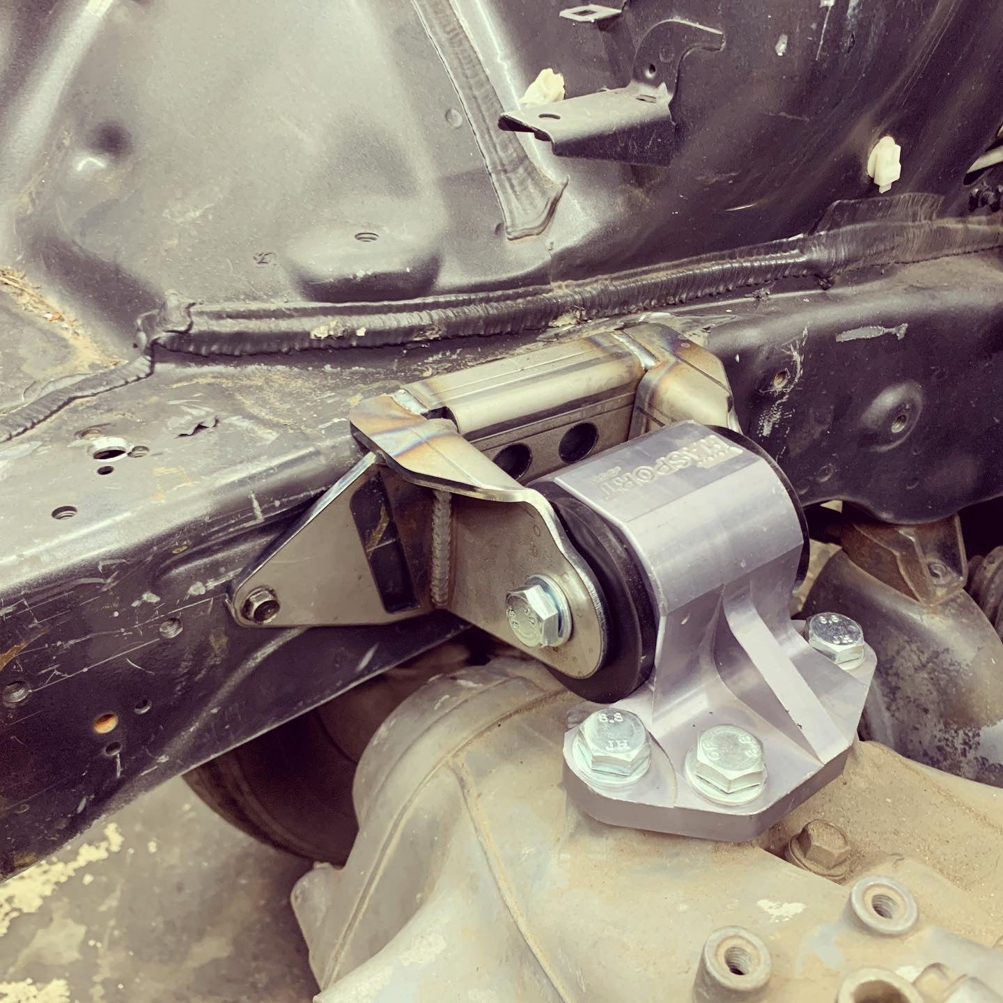 Hasport Performance Weld In Bracket for B and D Series Manual Transmission