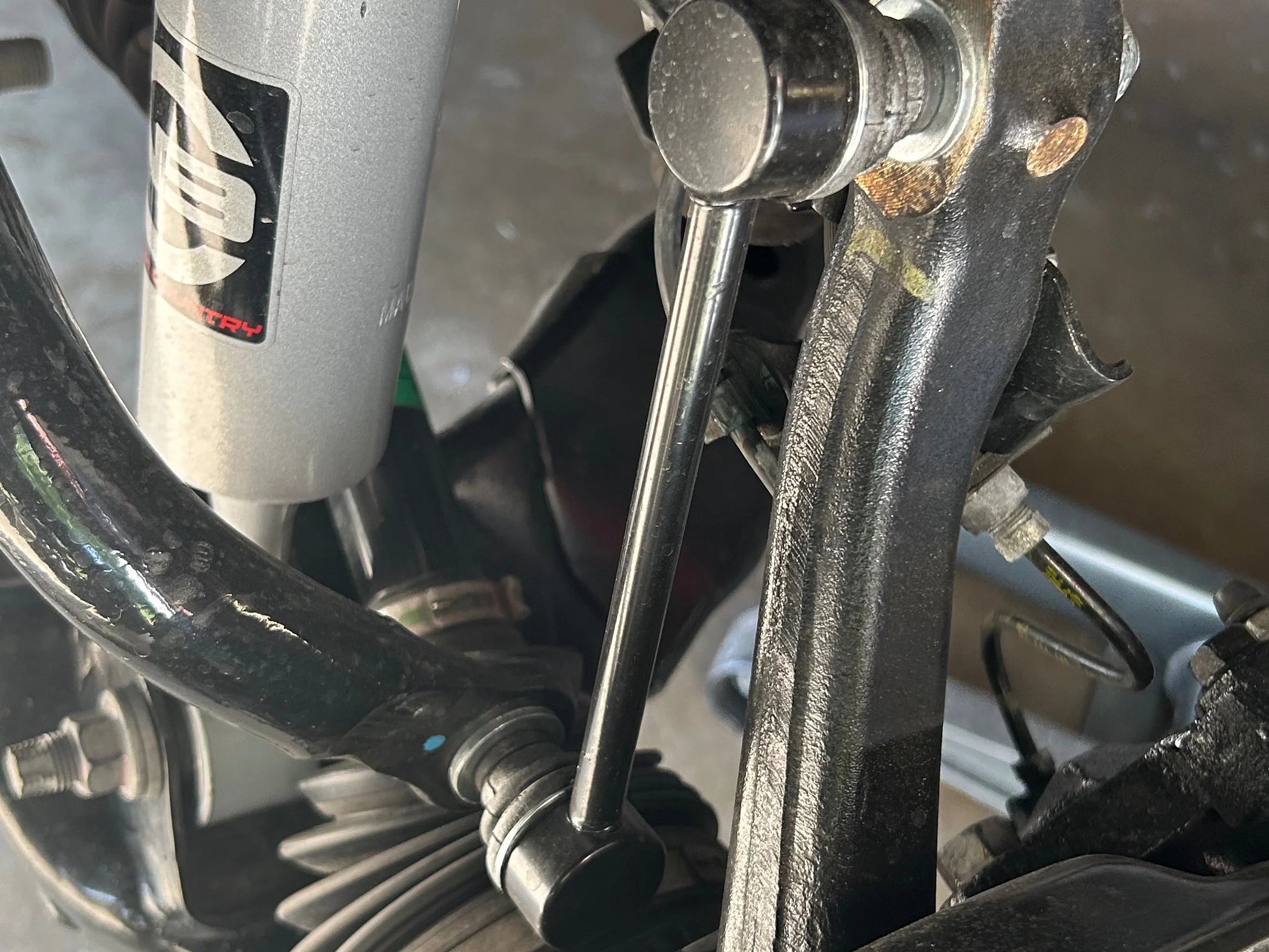 Extended Front Sway Bar End links 10-23 GX460 04-09 GX470 03-Up 4Runner 07-14 FJ Cruiser 05-23 Tacoma Freedom Off-Road