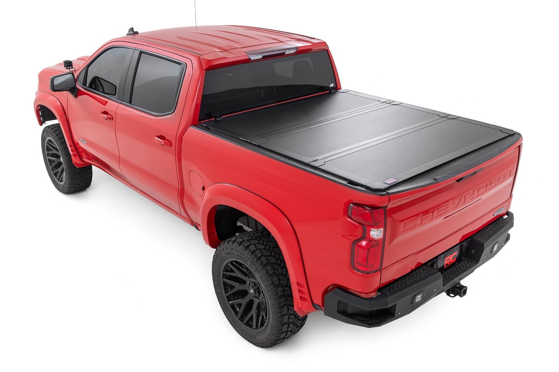Hard Flush Mount Bed Cover | 5'10" Bed | Chevy/GMC 1500 (19-24)