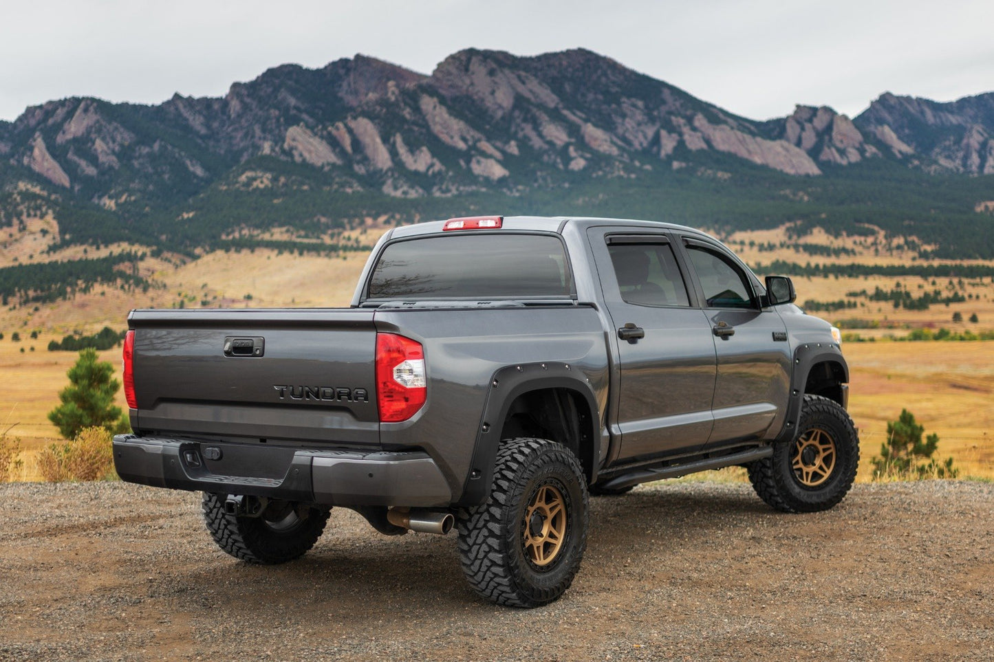 Pocket Fender Flares | 8T0 Blazing Blue | Toyota Tundra 2WD/4WD (2014-2021)