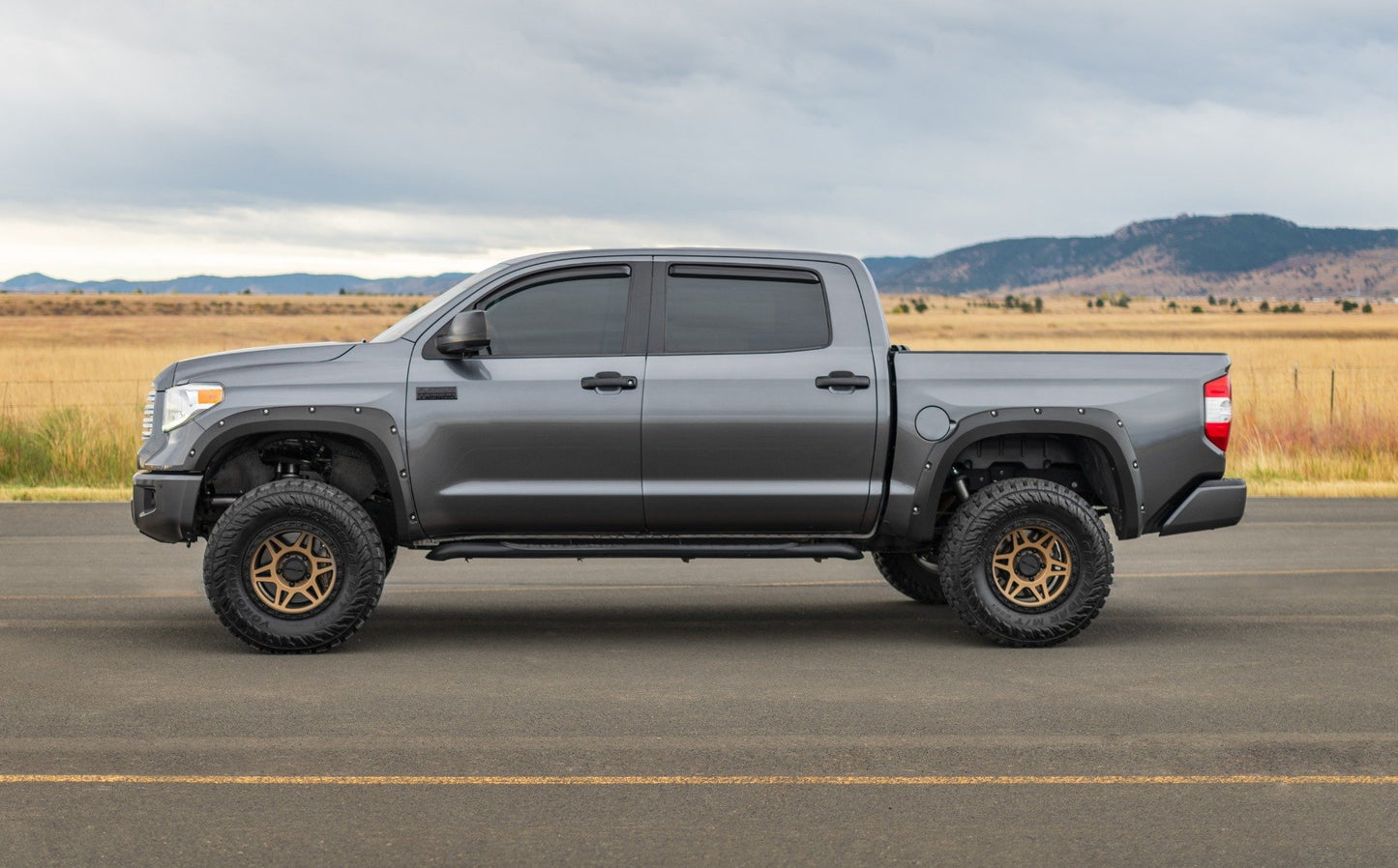 Pocket Fender Flares | 8T0 Blazing Blue | Toyota Tundra 2WD/4WD (2014-2021)