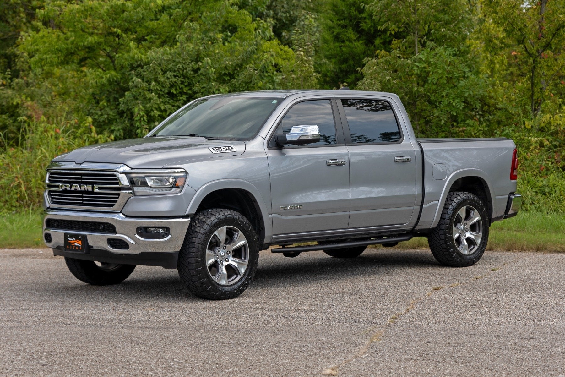 OV2 Running Boards | Side Step Bars | Crew Cab | Ram 1500 (19-25)/1500 TRX (21-24) 