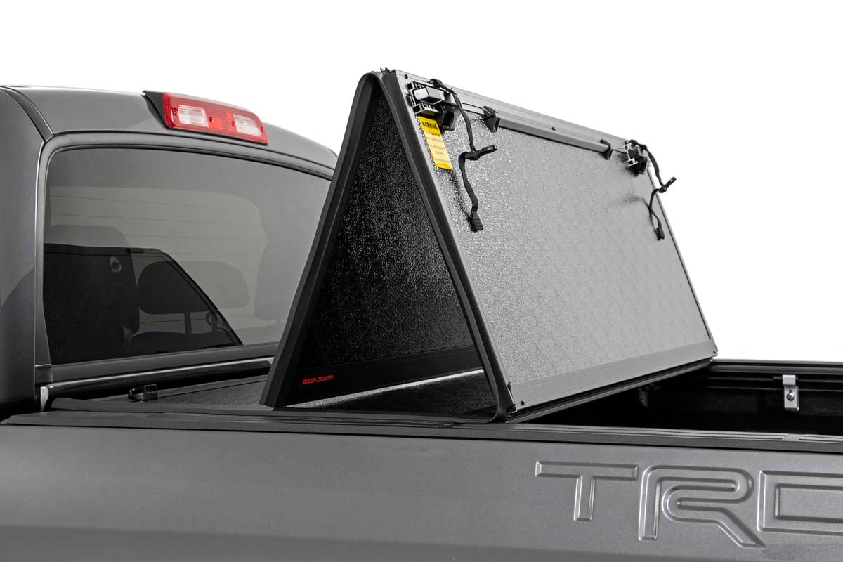 Hard Low Profile Bed Cover | 5'7" Bed | Toyota Tundra (07-21)